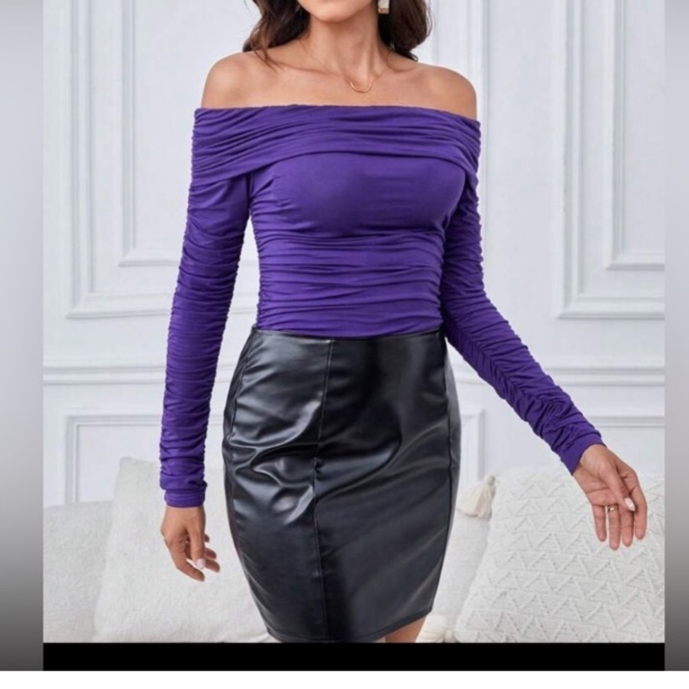 SHEIN Tall Off Shoulder Ruched Tee size S new without tag - Picture 4 of 12